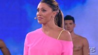 Belen Rodriguez Amici 11 : “Mi sono innamorata, basta con i fischi!” Belen Rodriguez non è ancora pronta per tornare a ballare ad Amici 11 e durante il serale Maria De Filippi comunica che la showgirl argentina sta facendo fisioterapia e la...