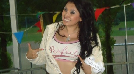 E’ apparsa con un look decisamente casual e sportivo al May Days Festival di Arzignano, in provincia di Vicenza, la bellissima dj, attrice e playmate Reina Moncada che ha snocciolato...