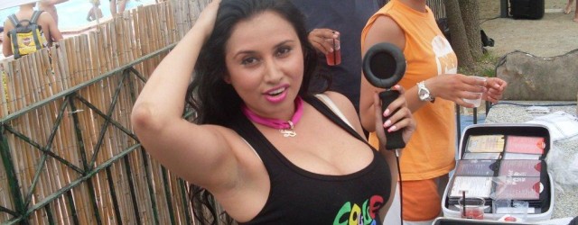 E’ una ragazza schietta e sincera Reina Moncada. Ed è in nome di queste sue qualità che ci ha parlato a ruota libera dell’ universo radiofonico e di alcune sue...