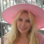 Alessandra Canale gossip: Oops seno in vista per l'annunciatrice Rai (foto)