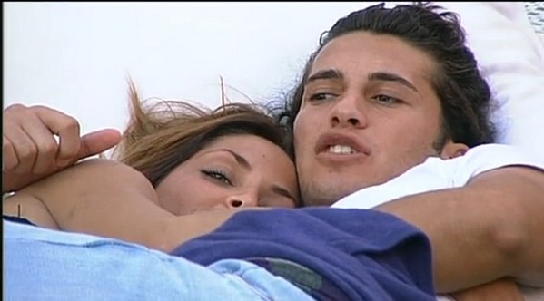 Grande Fratello 11: Guenda, Pietro e il bacio segreto