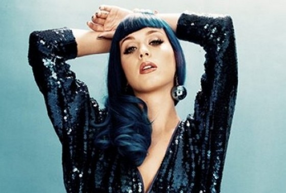 Katy Perry: Teenage Dream Copertina ispirata a Elisabeth Taylor