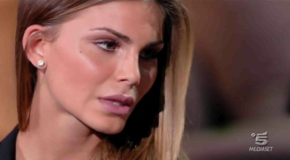 Nina Senicar (foto sexy e video): Kalispera ospite serata del 5 gennaio 2011