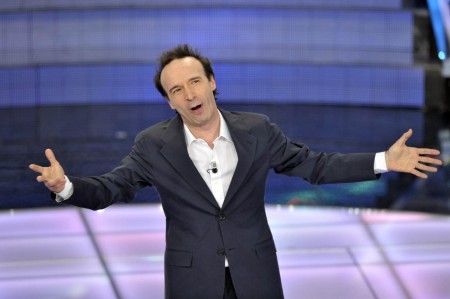 Festival di Sanremo 2011: Ascolti record, giovedì ci sarà Roberto Benigni