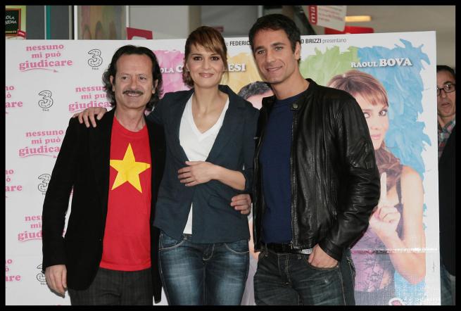 Film “Nessuno mi può giudicare”: Raoul Bova coatto e Paola Cortellesi una escort