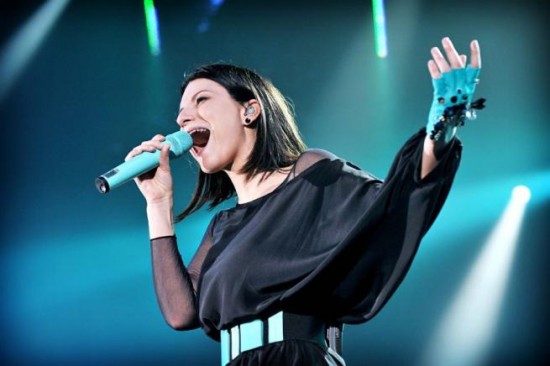 Laura Pausini: Tour 2011, via alle prevendite e regali per i fan