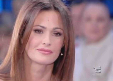 Samantha De Grenet: Domenica 5, “Truffa dei Parioli”, riesce a recuperare i suoi risparmi
