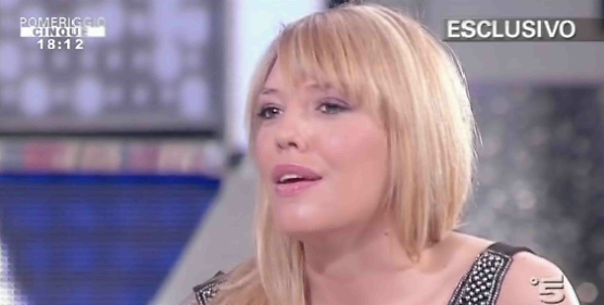 Claudia Losito a Pomeriggio 5: “Sono incinta e Remo mi ha abbandonata”