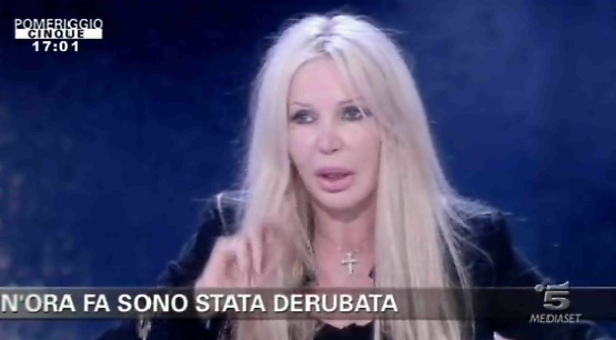 Ivana Spagna: Ospite a Pomeriggio 5 “Scippata prima della trasmissione”