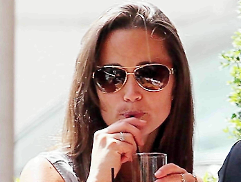 Pippa Middleton: Lato B immortalato anche nei jeans