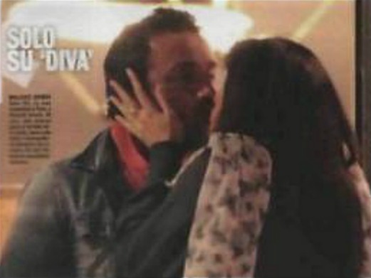 Manuela Arcuri Paparazzata mentre bacia Salvatore De Lorenzis