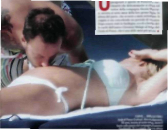 Alessia Marcuzzi: Paparazzata con il pancione a Ponza