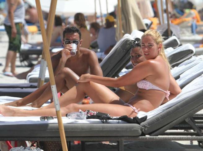 Fabio Quagliarella: Dopo Alice Grignani, paparazzato a Miami con la Dama Bianca del Premier