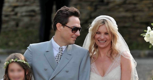 Kate Moss e Jamie Hince sposi: “La spesa più grande? Gli alcolici”
