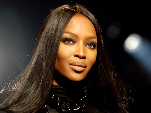Naomi Campbell: Matrimonio in vista con Vladislav Doronin, sposerà in una grotta vicino Salerno