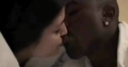Kim Kardashian: La star vittima di sex tape, un uomo misterioso vuole comprare i video