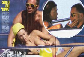 Manuela Arcuri: Single non sa stare, paparazzata con Simone Rugiati