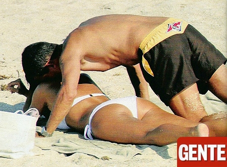 Mara Carfagna e Marco Mezzaroma: Luna di miele in Corsica (foto)