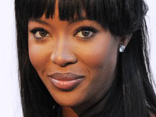 Naomi Campbell: Rimpiazzata da Martina Stella a casa Frescobaldi