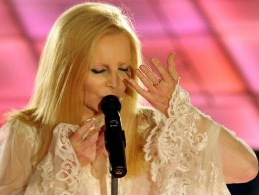 Patty Pravo: Hot a Gallipoli con Alessandro… il suo ultimo toy boy (foto e video)