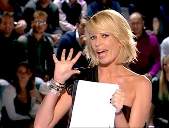 Grande Fratello 12: Alessia Marcuzzi per la sigla musicale chiede aiuto ai suoi fan