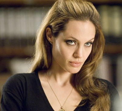 Angelina Jolie: Gelosa di Lara Marsden caccia Brad Pitt di casa