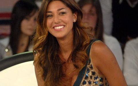 Belen Rodriguez: Compleanno in famiglia e un numero ristretto di amici (foto)