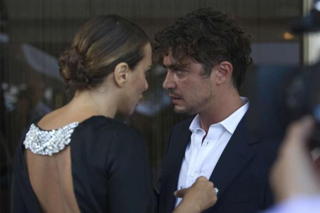 Riccardo Scamarcio e Valeria Golino: Insieme in vacanza a Taormina ma al Festival di Venezia la coppia scoppia!