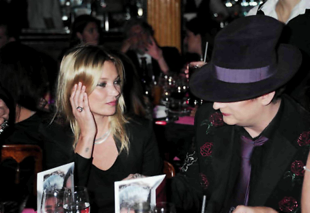 Kate Moss: Canta con Boy George al costo di 20mila sterline
