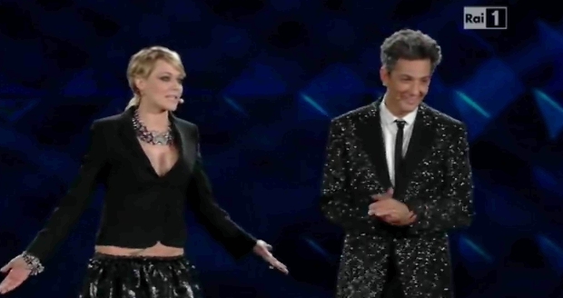 Il più grande spettacolo dopo il weekend: Ascolti record per Fiorello, ospiti Colplay, Laura Chiatti e Caparezza (video)