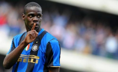 Mario Balotelli: Raffaella Fico è in Italia e lui esce con Holly