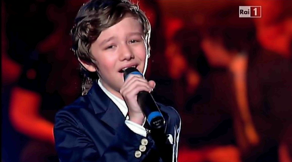 Ti lascio una Canzone 2011: Il vincitore è Stefan Atirgovitoae con “Profeta non sarò” (video)