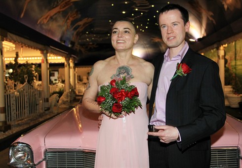 Sinead O’Connor: Divorzia da Barry Herridge dopo soli 16 giorni di matrimonio