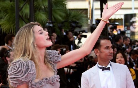 La figlia del Capitano: Fiction su RaiUno, nel cast Primo Reggiani, Edwige Fenech e Vanessa Hessler