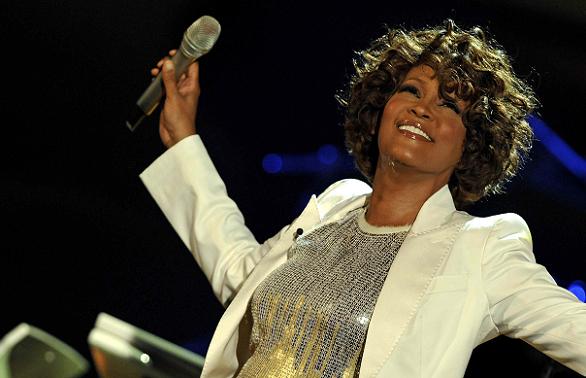 Whitney Houston: Muore a 48 anni la regina del pop