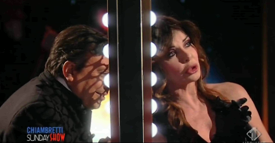 Alba Parietti: Vedova sexy al Chiambretti Sunday Show (video)