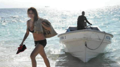 Isola dei famosi 9: Nina Moric lascia la sedia da opinionista e sbarca in Honduras
