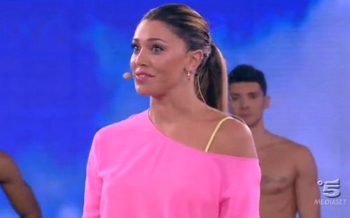 Belen Rodriguez Amici 11 : “Mi sono innamorata, basta con i fischi!” Amici 11 Belen Rodriguez