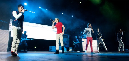One Direction: In arrivo un Dvd del tour 2012 tour 2012 one direction band