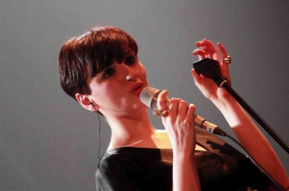 Arisa : “L’amore è un’altra cosa” nuovo singolo dall’album “Amami” L'amore è un'altra cosa video musicale youtube : Arisa