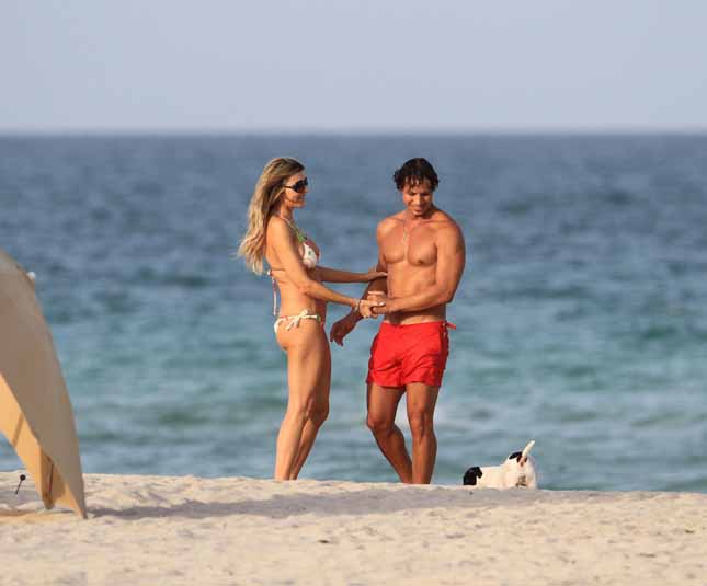 Rita Rusic: Toy boy e tante coccole a Miami