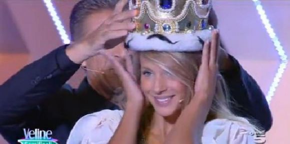 Nuova velina bionda 2012: Giulia Calcaterra a Striscia la notizia