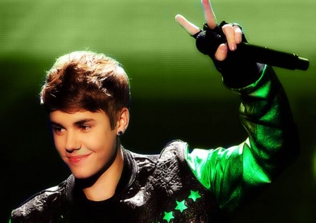 Justin Bieber gossip vip : Accusato di furto, deruba il presunto padre di Selena Gomez justin bieber news