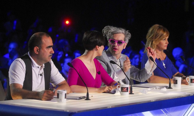 X Factor 6 seconda puntata : Eliminati gli Akmè, Alessandro è il nuovo concorrente in gara