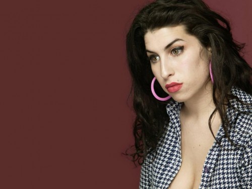 Amy Winehouse news: Furto in casa della cantante