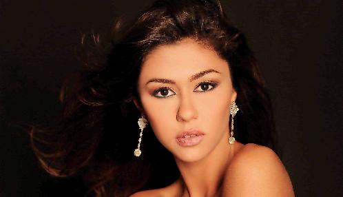 Camila Sant’Ana: Calendario hot in arrivo