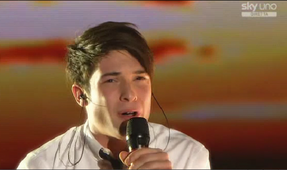 Davide Merlini: Finalista X Factor 6, sarà lui il vincitore? (video inedito)