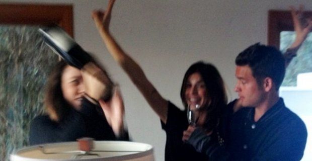 Elisabetta Canalis: Un nuovo amore e auguri di Natale su Twitter
