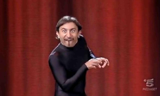 Avanti un Altro: Chi è il mimo?