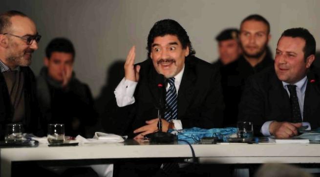 Diego Armando Maradona torna a Napoli